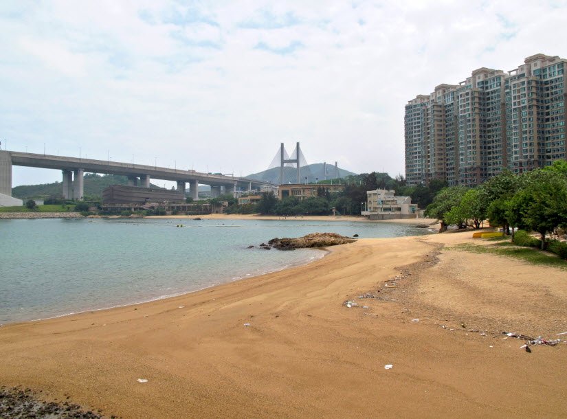 Ma Wan Tung Wan Beach, China